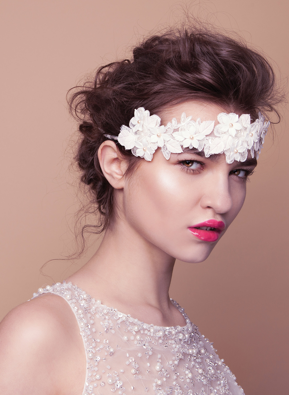 Cream-to-Powder Shimmer Dust