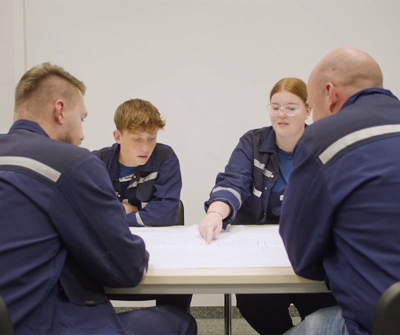 Bauplan Besprechung in der Technik